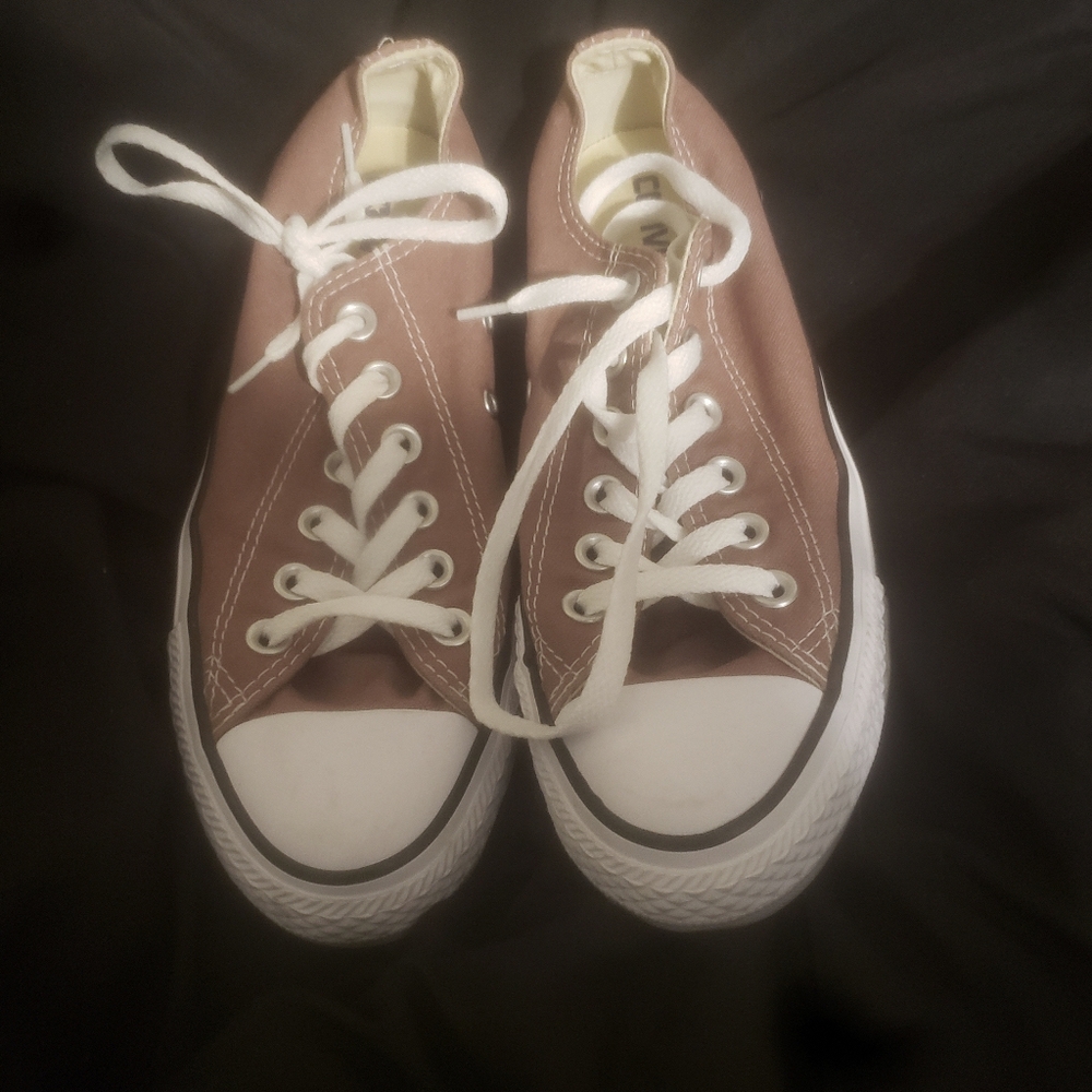 CONVERSES - Picture 2 of 7